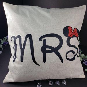 MRS. Minnie Mouse Disney Themed Cream Home Decorative Throw Pillowcase